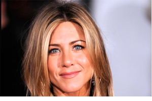 Sopracciglia-ad-angolo-morbido-alla-Jennifer-Aniston